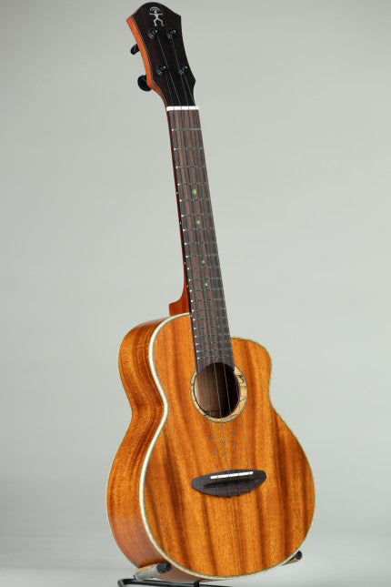 aNueNue UC110 Lattice Braced South American Mahogany Concert