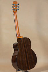aNueNue M200 Moon Spruce Rosewood Guitar