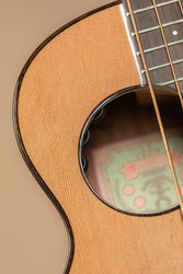 aNueNue MBS14E Cedar Mahogany Acoustic Bass Series