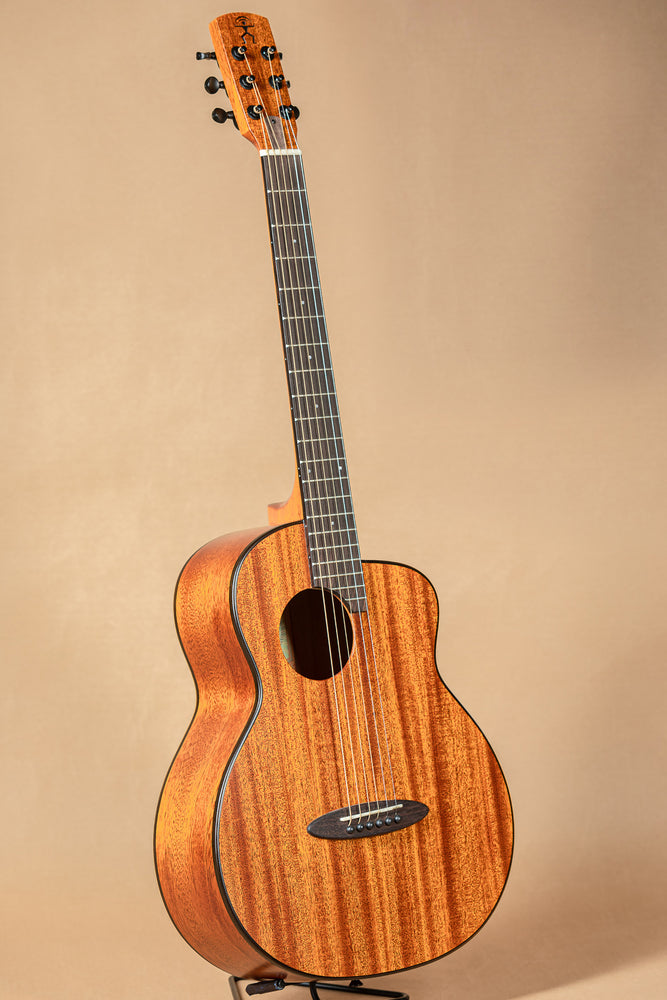 aNueNue M20 African Mahogany Guitar
