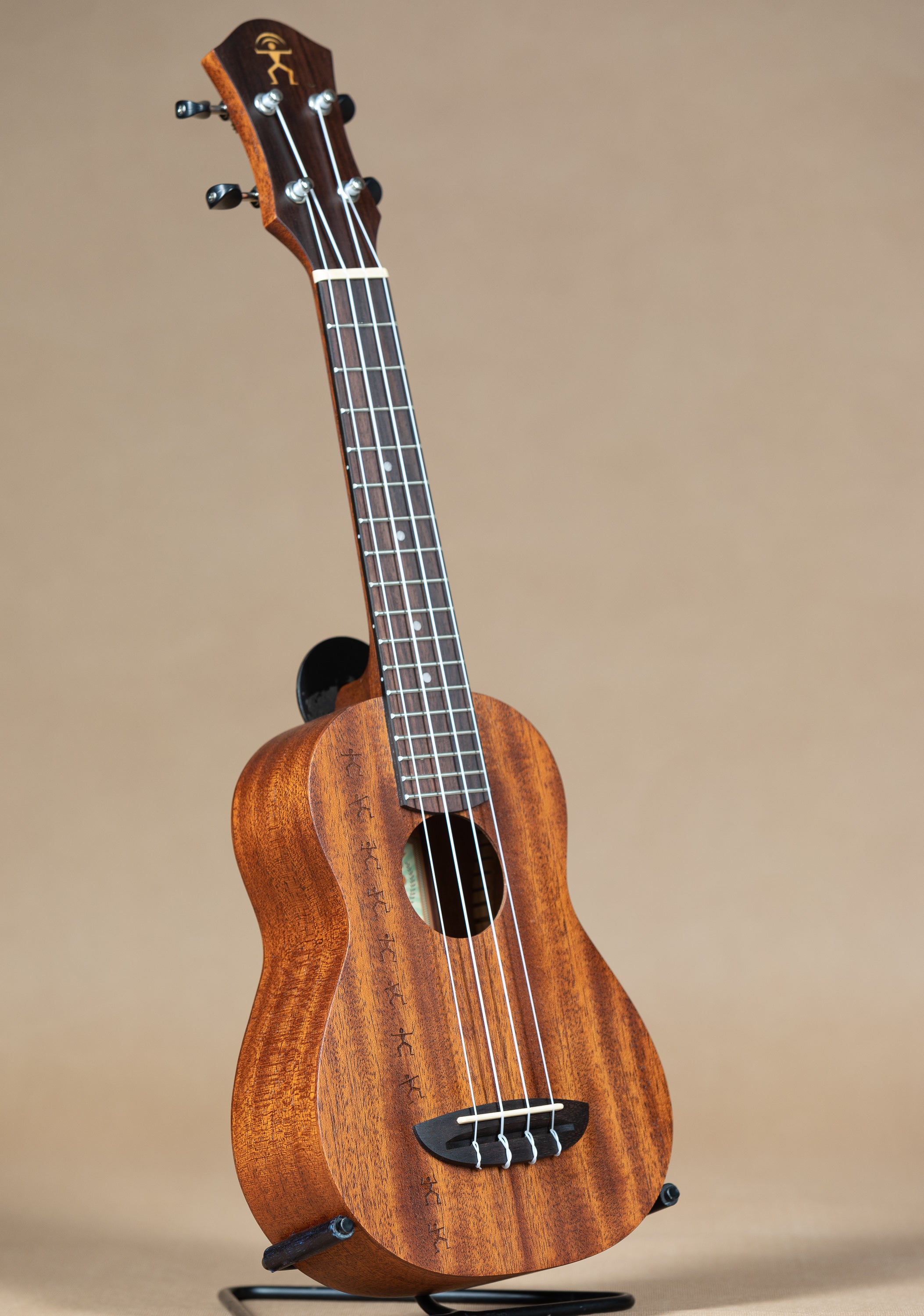 aNueNue PAS1 Papa All Solid Mahogany Soprano Ukulele